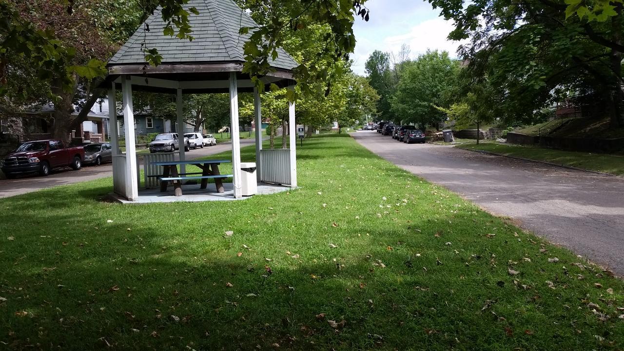 1551 Sturm Ave Apartment Indianapolis Luaran gambar